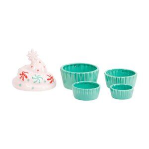 10 Strawberry Street Cupcake Nesting Measuring Cups - Brand new
